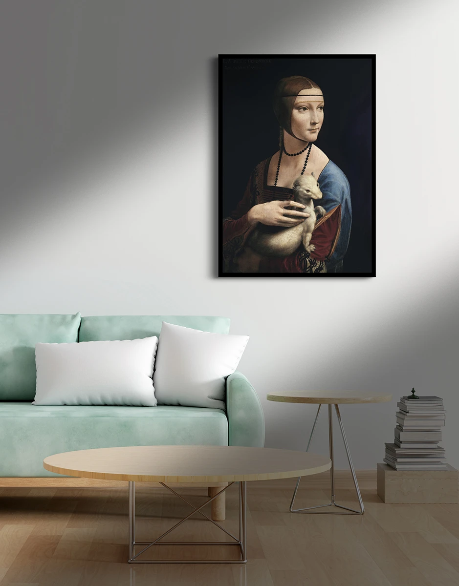 Աղջիկը ոսկե մկնիկով