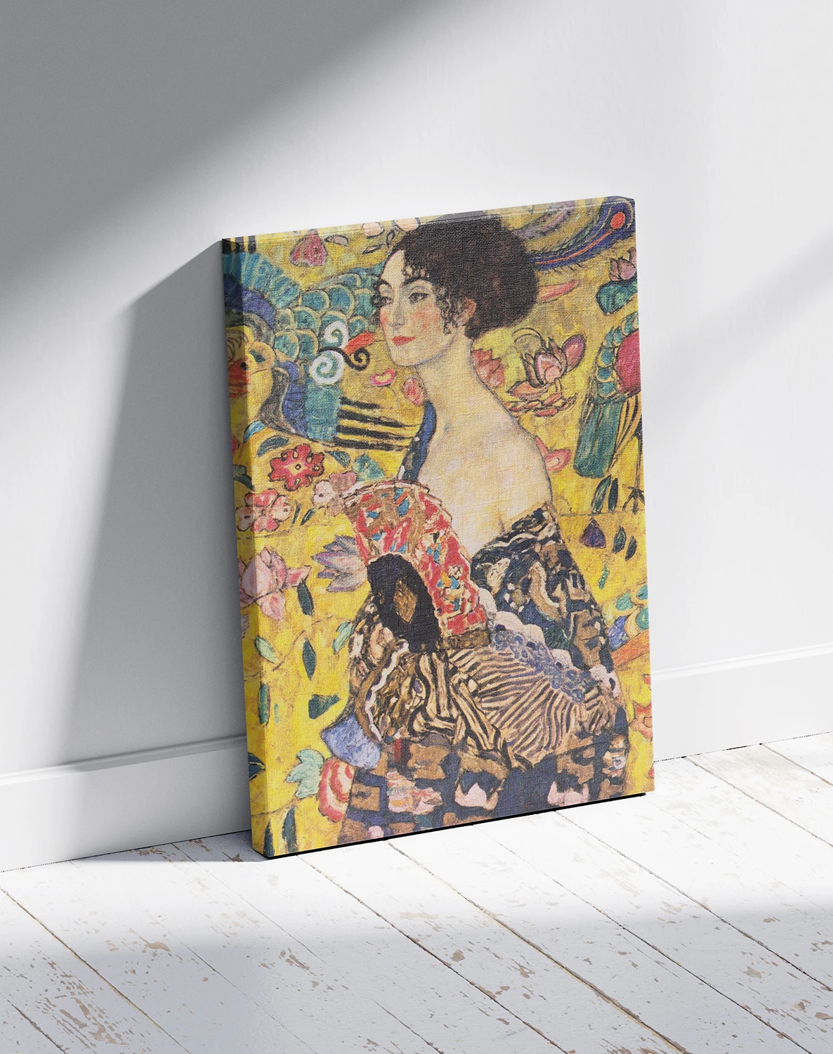 Տիկին փետուրով վայնակի հետ